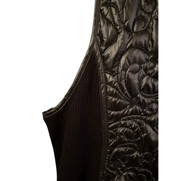 Chico’s Size 3 (14-16) Quilted Scroll Puffer Front & Knit Back Vest NWT - Picture 3 of 7